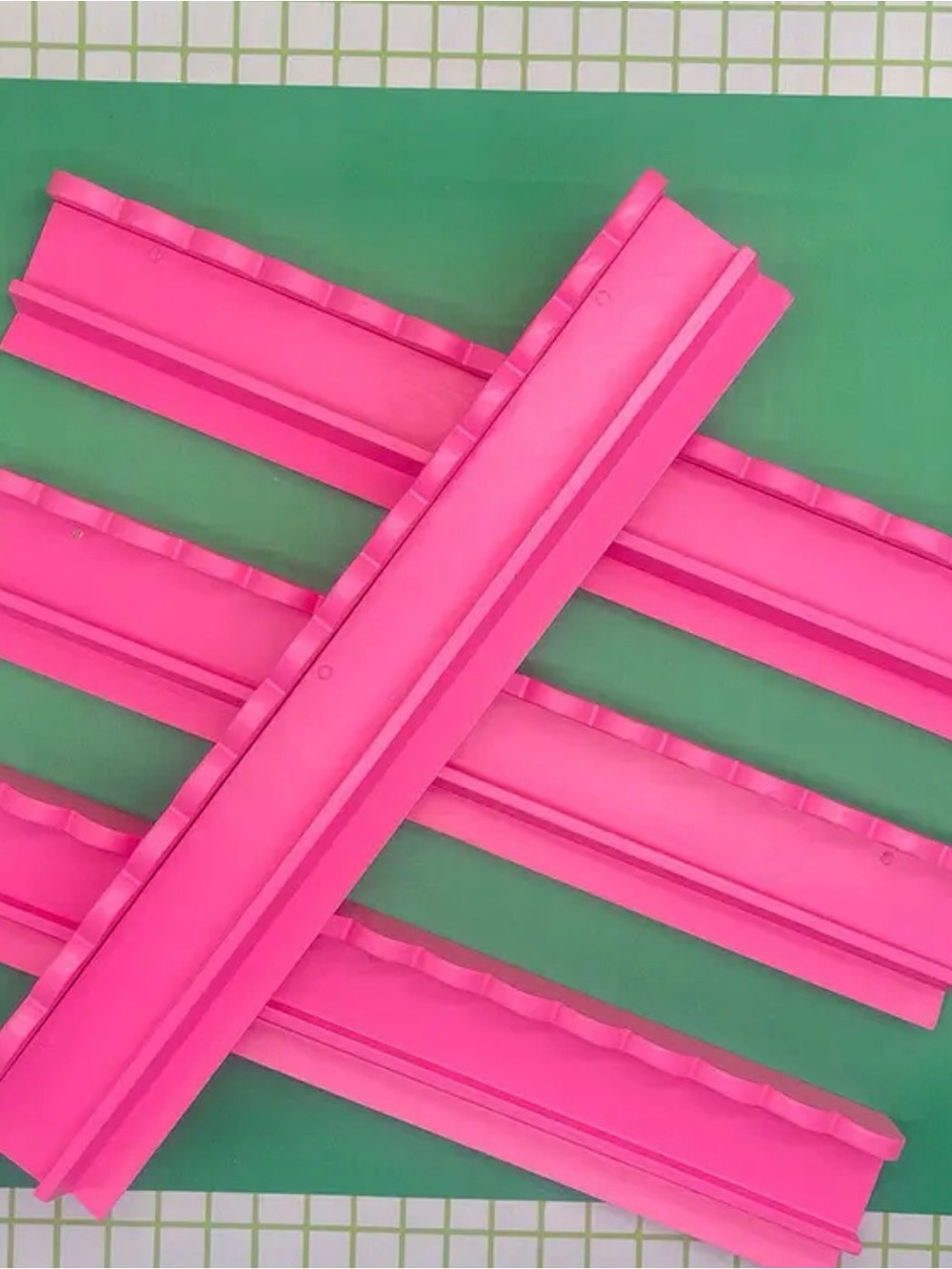 Hot Pink Acrylic Mahjong Tile Racks – ONLY ONE RACK